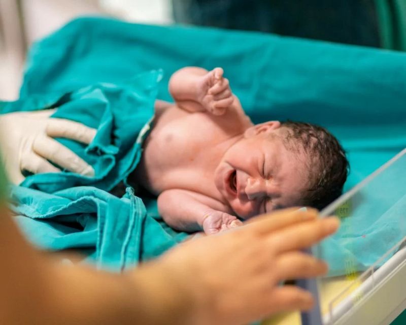 Mơ thấy sinh con trai